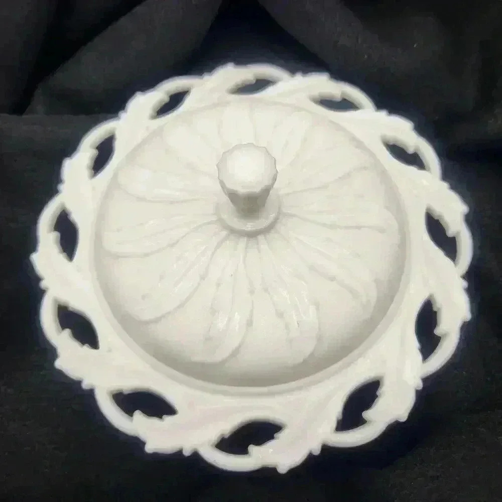 Vintage‎ Imperial Glass White Eyelet Lace Design Candy Dish With Lid  Xmas Gift